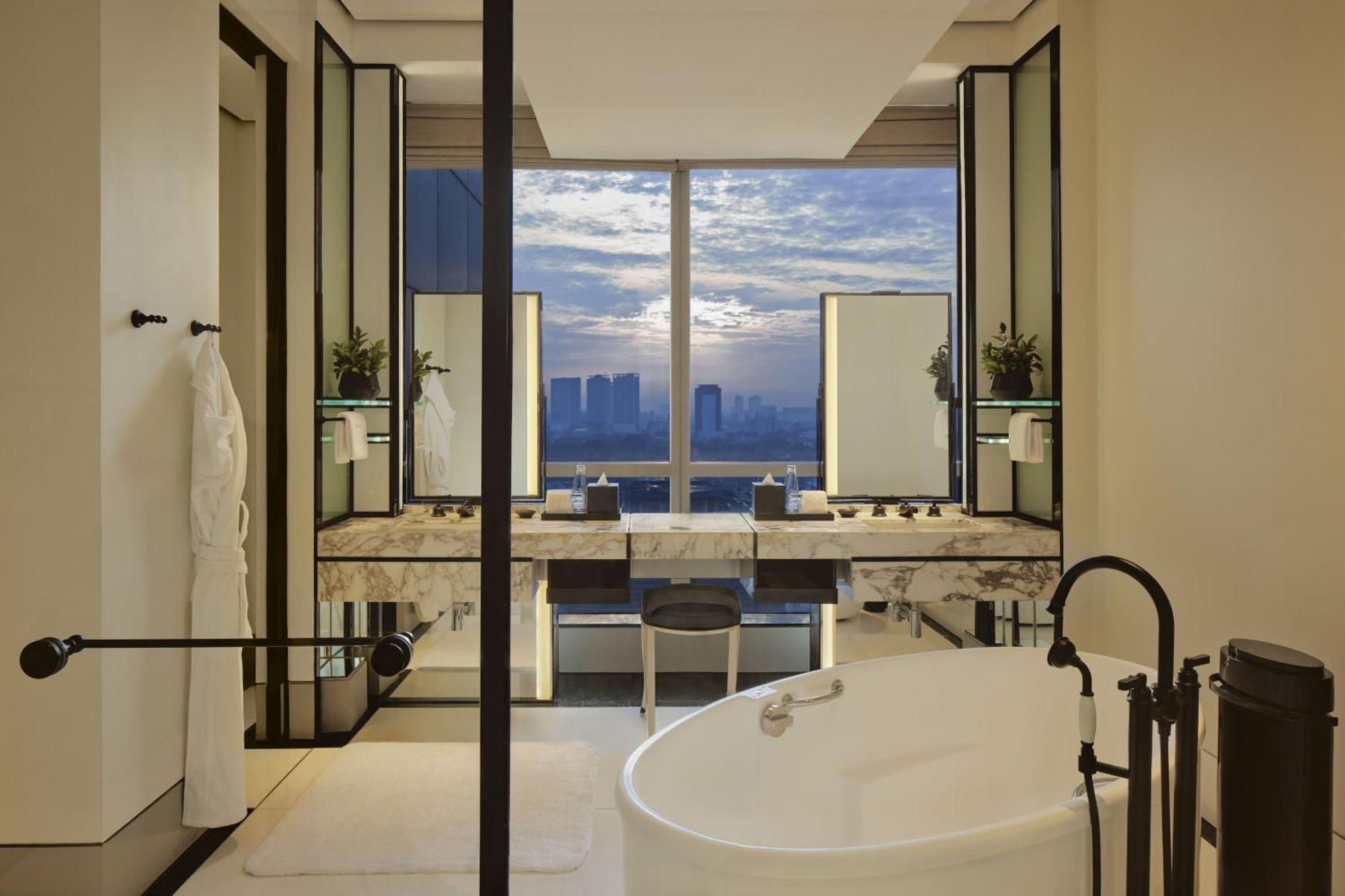 Keraton At The Plaza, Part Of The Unbound Collection By Hyatt Jacarta Exterior foto